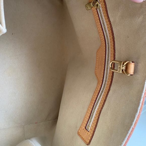 SOLD LV Hampstead Damier Azur PM - Picture 9 of 13